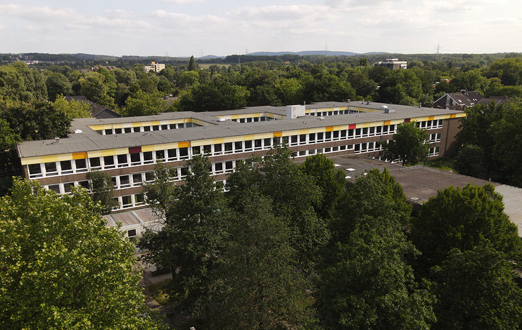 Gymnasium in der Wüste